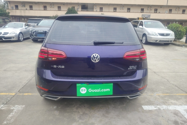 大众 高尔夫 2018款  230TSI 自动豪华型车身外观6004
