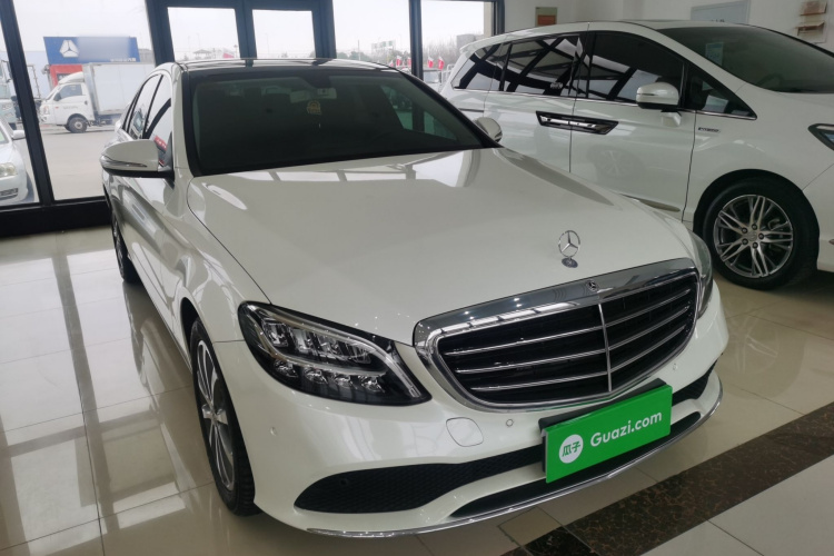 奔驰C级 2019款 C 260 L车身外观3