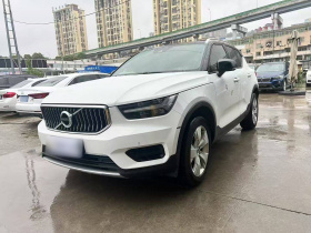 沃尔沃XC40 2021款 T3 智行时尚版