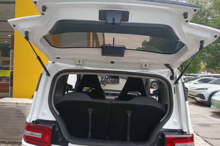 五菱汽车 宏光MINIEV 2020款 自在款 三元锂机舱底盘23