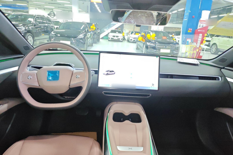 小鹏MONA M03 2025款 515 长续航 Plus中控内饰7002