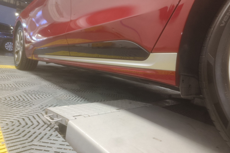 福特 蒙迪欧 2025款 2.0T EcoBoost 至尊型局部细节9002