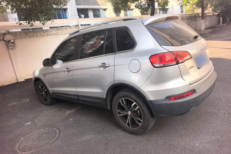 众泰 大迈X5 2017款 升级版 1.5T CVT知县型车身外观6002