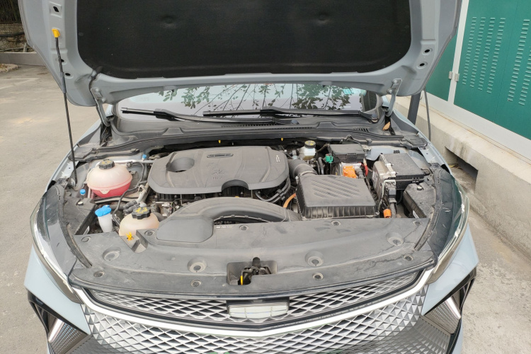 吉利汽车 帝豪L HiP 2022款 1.5TD-DHT Pro 100KM Super 迅机舱底盘24