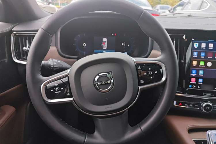 沃尔沃S90 2025款 B5 智远豪华版中控内饰13