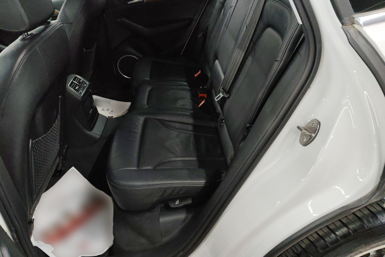奥迪Q5 2013款 40 TFSI 豪华型中控内饰21