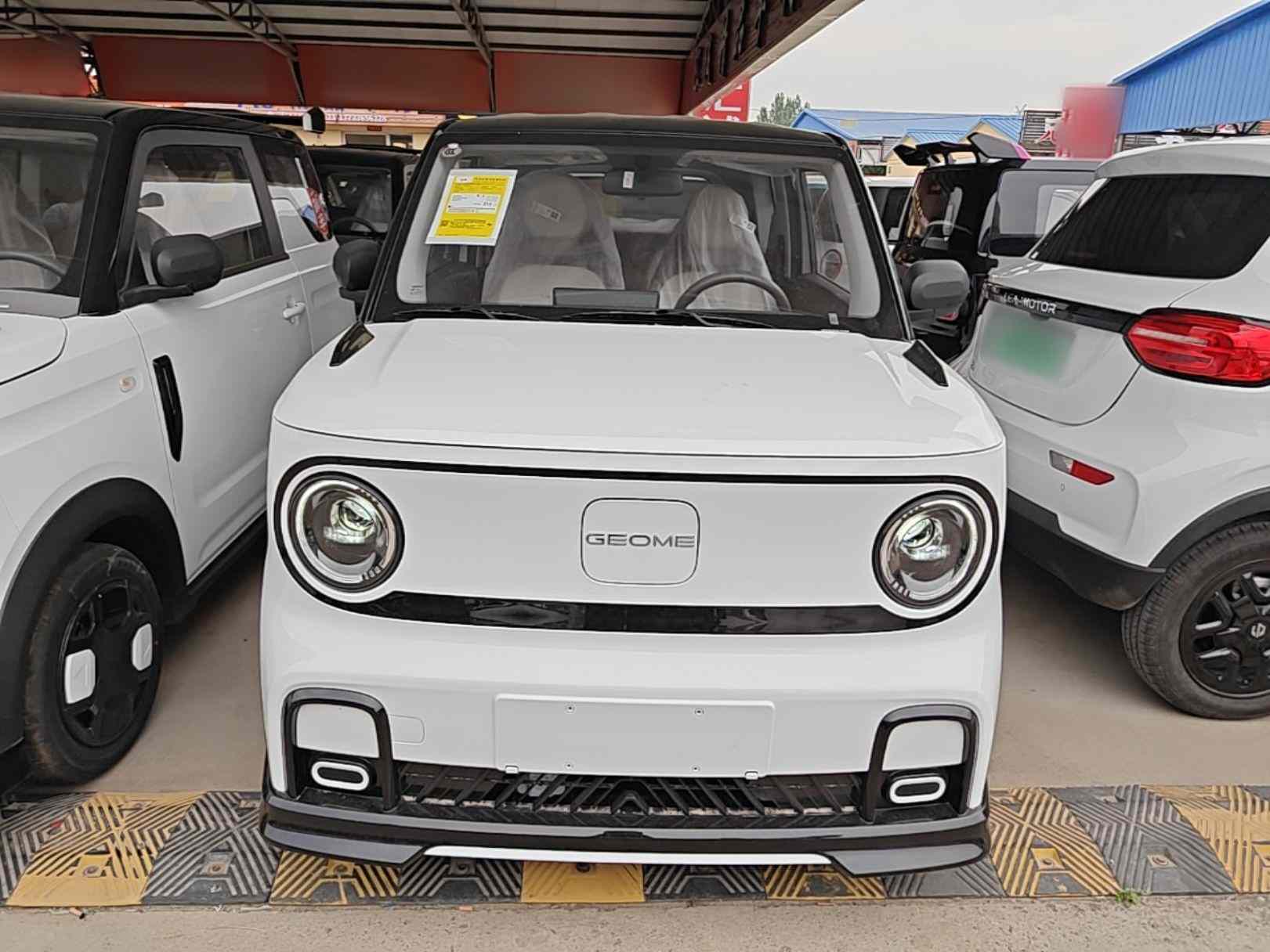 吉利银河 2025款 210km 熊猫卡丁(1)