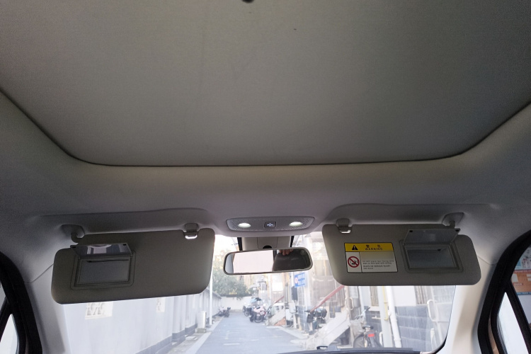 零跑汽车 零跑T03 2021款 400豪华版局部细节22