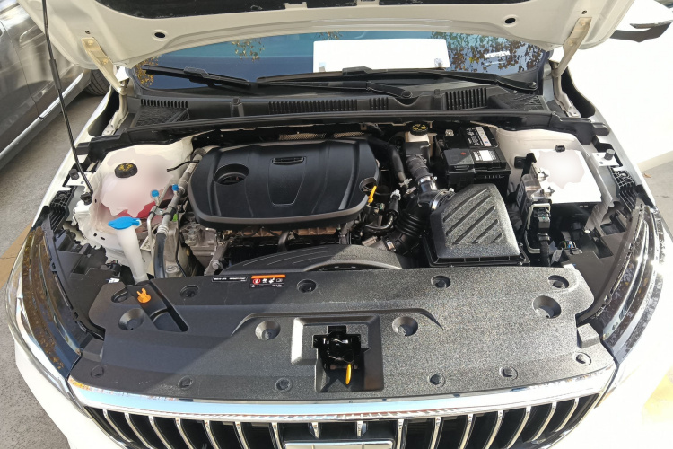 吉利汽车 帝豪 2025款 第4代 1.5L CVT旗舰型机舱底盘24