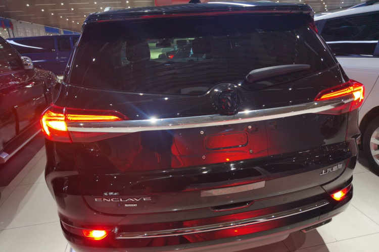 别克 昂科旗 2022款 652T 四驱尊贵型 7座车身外观6004