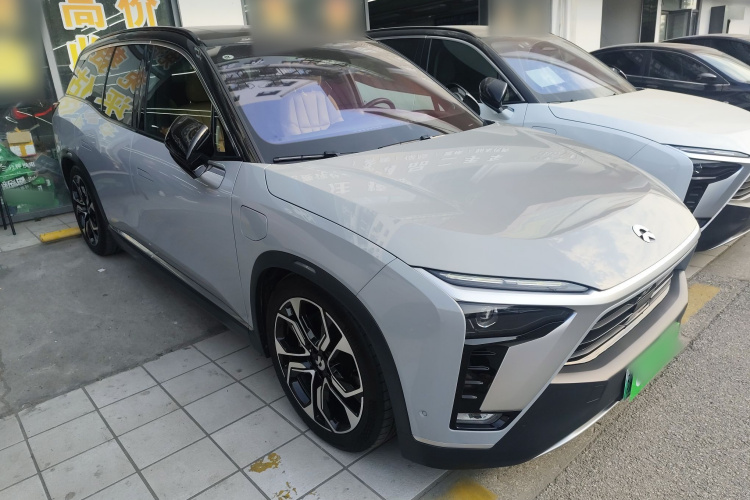 蔚来ES8 2020款 415KM 签名版 六座版车身外观3