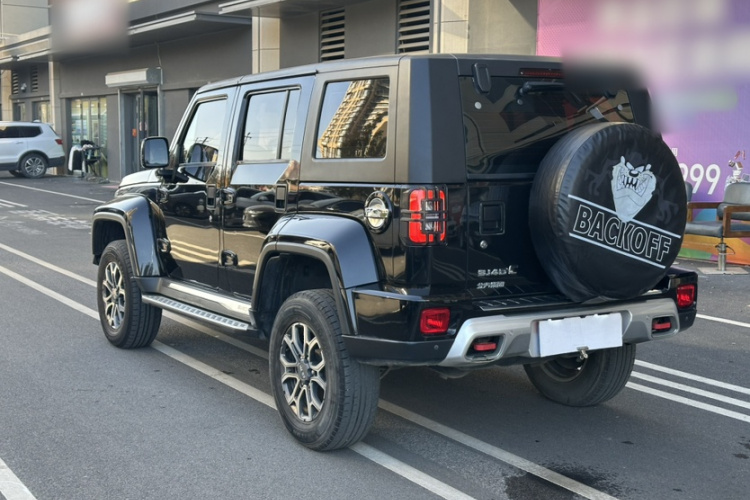 北京BJ40 2020款 2.0T 自动四驱城市猎人版侠客型车身外观6002