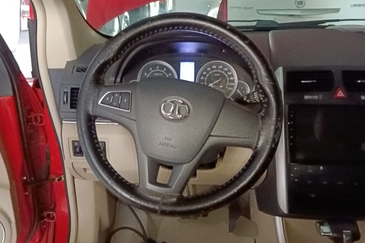 北京汽车E系列 2012款 两厢 1.5L 自动乐尚版中控内饰13