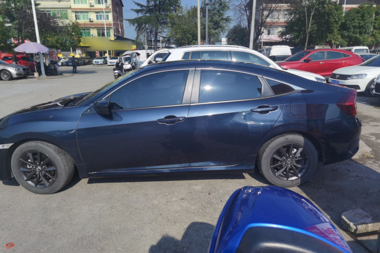 本田 思域 2019款 220TURBO CVT劲动版 国VI车身外观6005