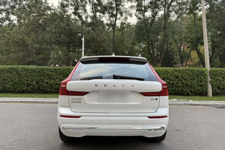 沃尔沃XC60 2025款 B5 四驱智远豪华版车身外观6002