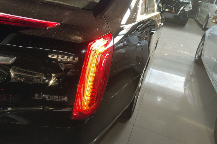 凯迪拉克XTS 2016款 28T 精英型车身外观9