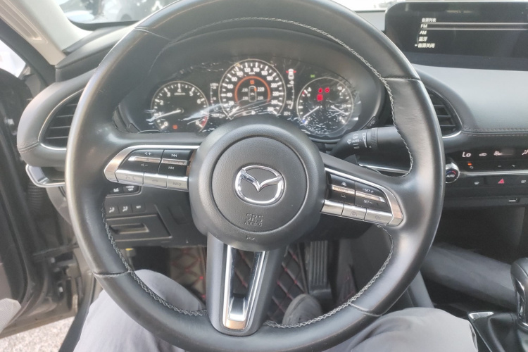 马自达3 昂克赛拉 2023款 2.0L 自动质臻版中控内饰13