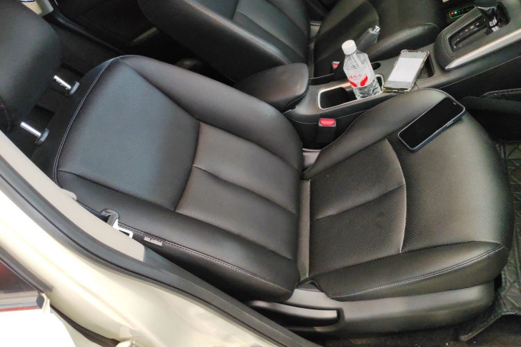 日产 轩逸 2022款 经典 1.6XE CVT舒适版局部细节41