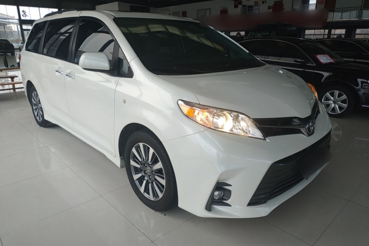 丰田Sienna（平行进口） 车身外观3