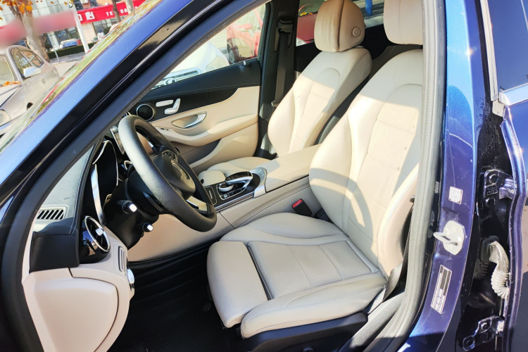 奔驰C级 2016款 C 200 L 运动型中控内饰19