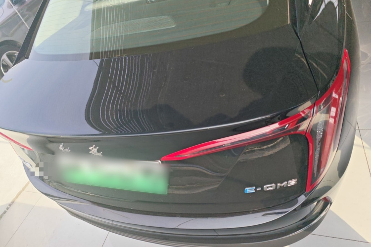 红旗E-QM5 2021款 网约充电 基础版 5座车身外观6