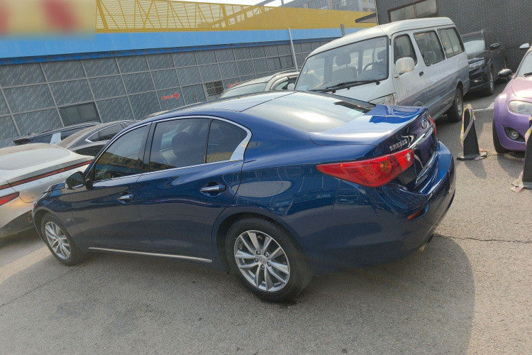 英菲尼迪Q50L 2015款 2.0T 舒适版车身外观6003