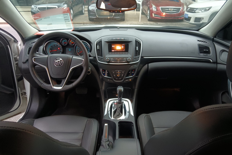 别克 君威 2014款 1.6T 时尚技术型中控内饰12