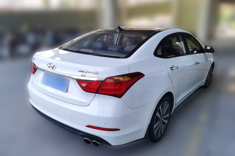 现代 名图 2014款 1.8L 自动尊贵型DLX车身外观7