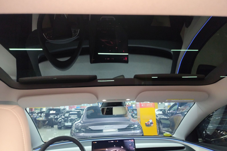 特斯拉 Model 3 2023款 长续航全轮驱动版中控内饰22