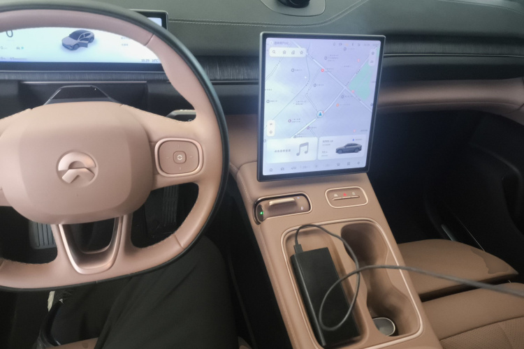 蔚来EC6 2024款 75kWh中控内饰12