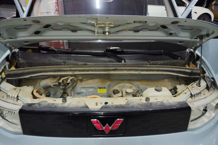 五菱汽车 宏光MINIEV 2020款 自在款 磷酸铁锂机舱底盘24