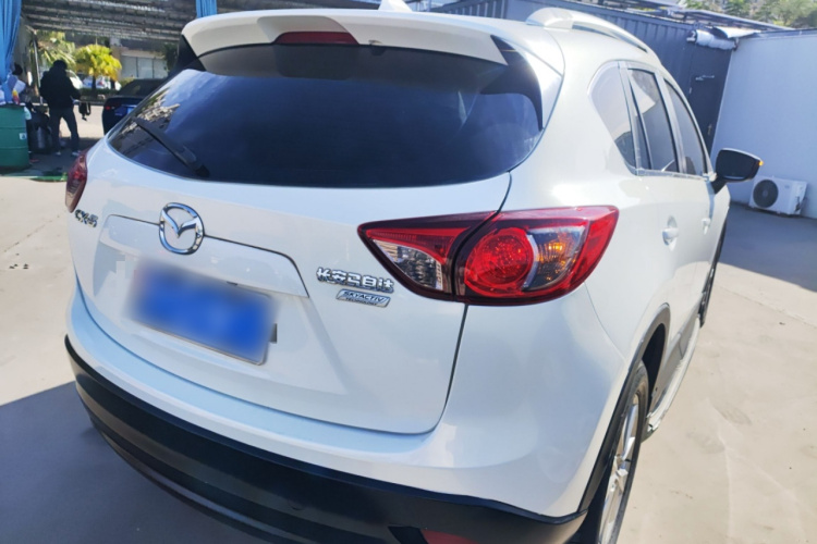 马自达CX-5 2015款 2.0L 自动两驱都市型车身外观7