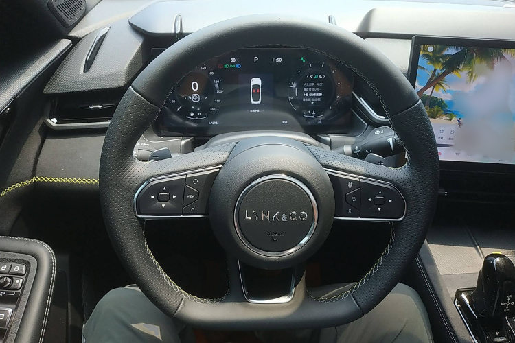 领克03 2023款 2.0TD DCT劲Pro中控内饰13