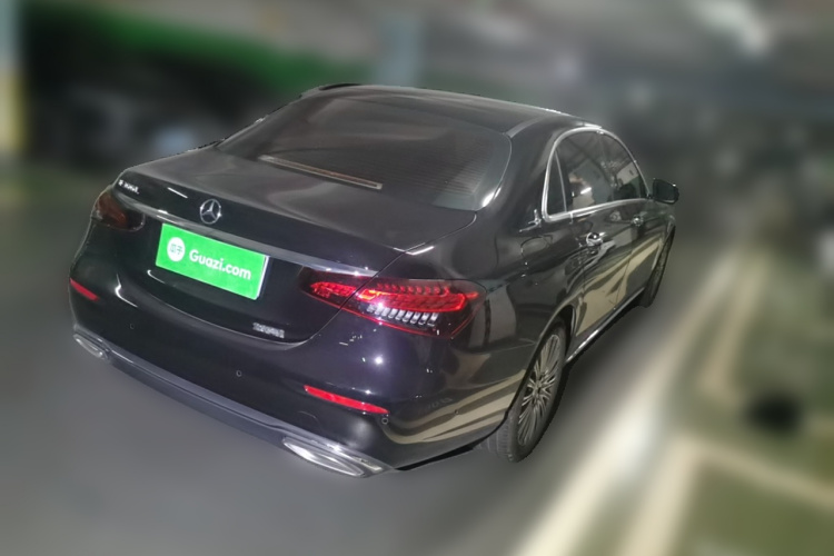 奔驰E级 2023款 改款 E 300 L 豪华型车身外观6005