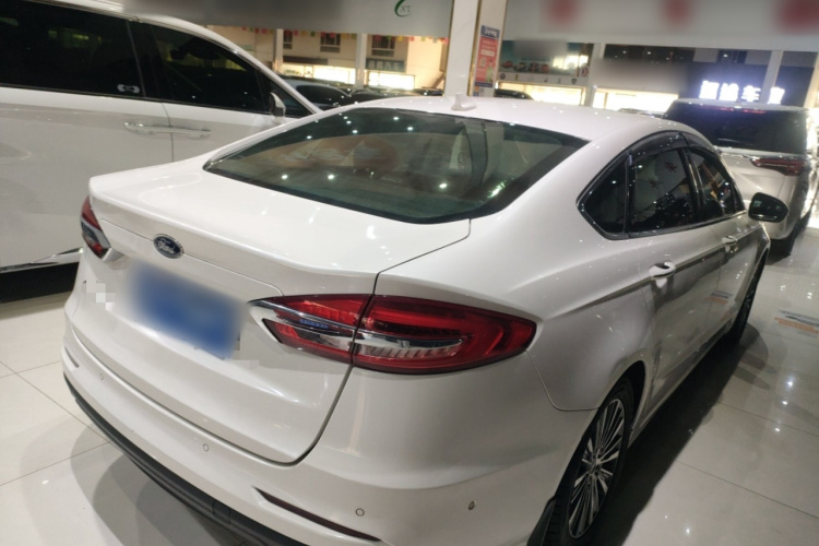 福特 蒙迪欧 2018款 EcoBoost 200 智控豪华型 国VI车身外观7