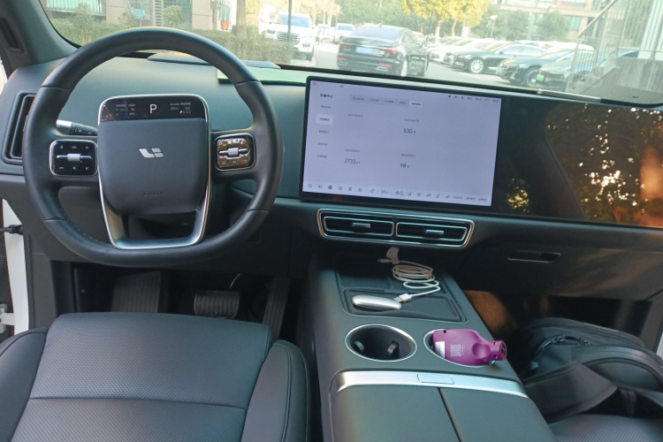 理想汽车 理想L6 2024款 Pro中控内饰7002