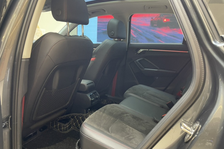 奥迪Q3 2021款 40 TFSI 时尚动感型中控内饰7014