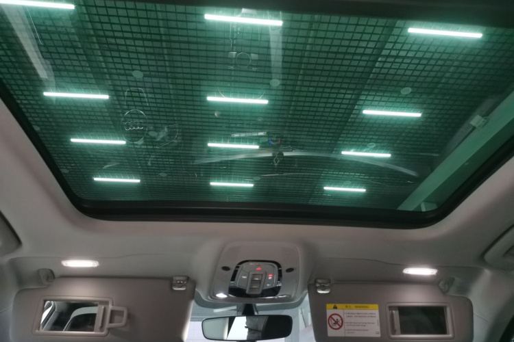 奥迪A4L 2019款 40 TFSI 时尚型 国VI中控内饰22