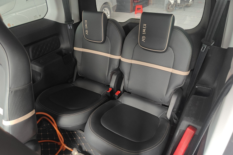 宝骏KiWi EV 2022款 艺术家轻享版 磷酸铁锂中控内饰21