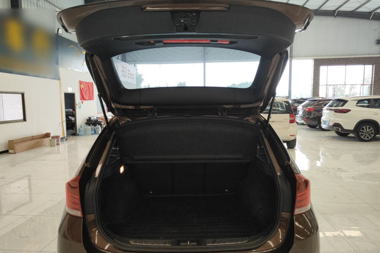 宝马X1 2014款 sDrive18i 时尚型局部细节23