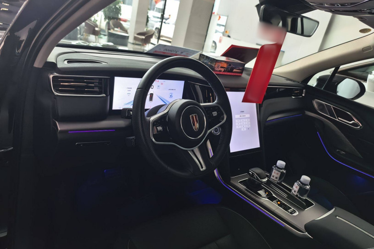 红旗HS7 PHEV 2024款 2.0T PHEV 四驱旗畅版 6座中控内饰7003