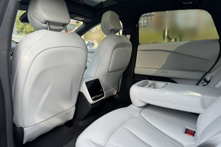 小鹏P7+ 2024款 长续航 Max中控内饰7005