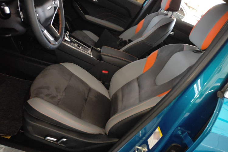 哈弗赤兔 2021款 激擎版 1.5T 铂金兔中控内饰19