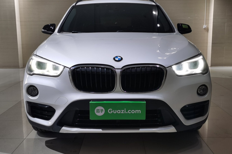 宝马X1 2018款 sDrive18Li 尊享型车身外观6001