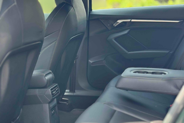 奥迪A3 2021款 A3L Limousine 35 TFSI 进取致雅型中控内饰7006