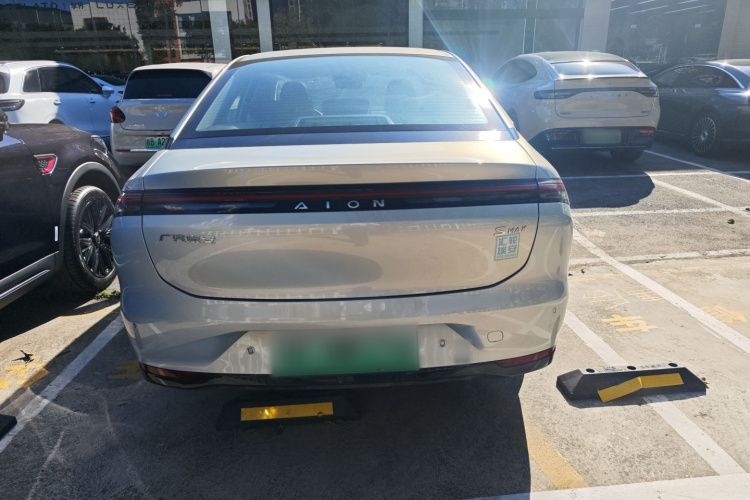 埃安 AION S MAX 2024款 80 星瀚版 三元锂车身外观6005