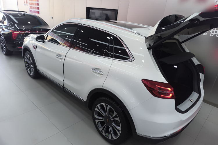 红旗HS5 2019款 2.0T 智联旗享四驱版车身外观6003