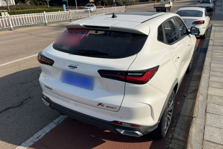 长安欧尚X5 2021款 1.5T DCT尊贵型车身外观6004