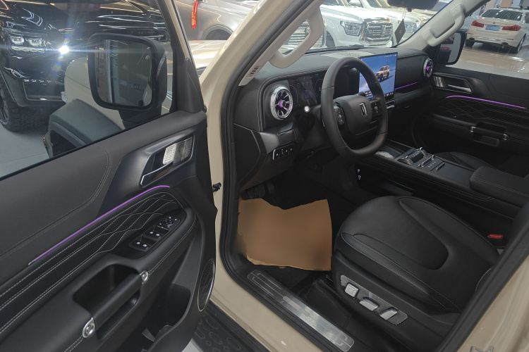 坦克300新能源 2025款 Hi4-T中控内饰7003