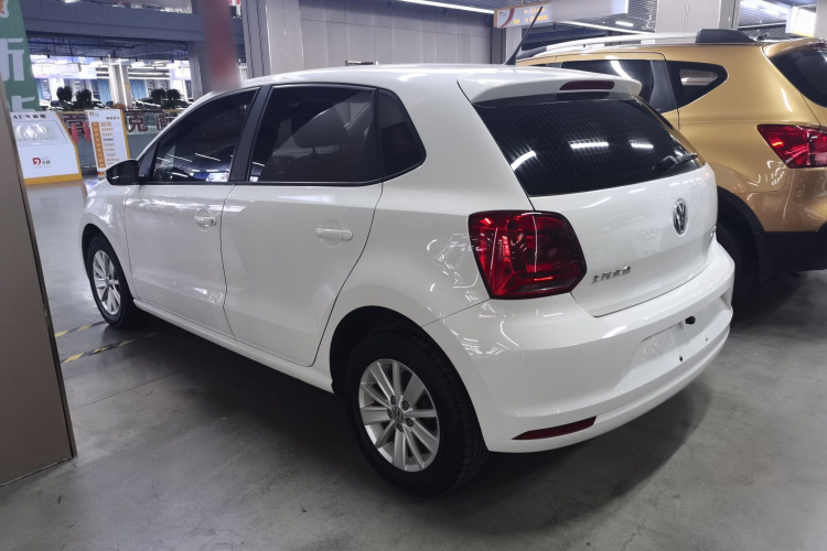 大众 Polo 2016款 1.4L 自动风尚型车身外观4